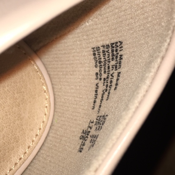 Gorgeous Nude heels - Picture 3 of 4